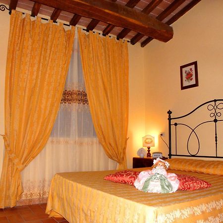 Villa Aurora Gubbio Zimmer foto